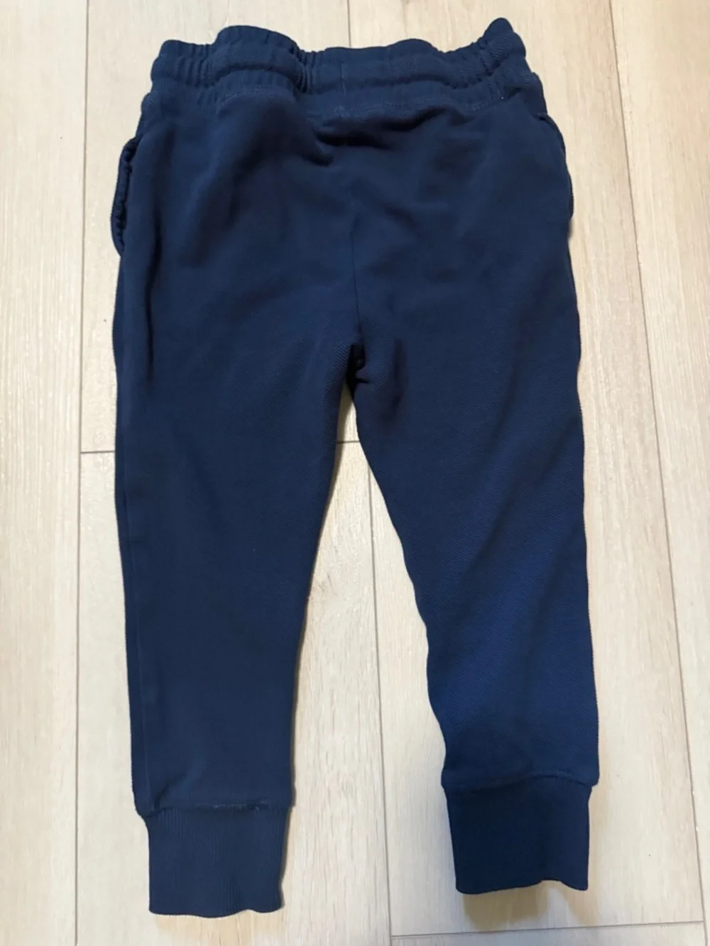 H & M Classic Kids Navy Sweatpants/Joggers with 'A' Patch size 3-4 with pockets